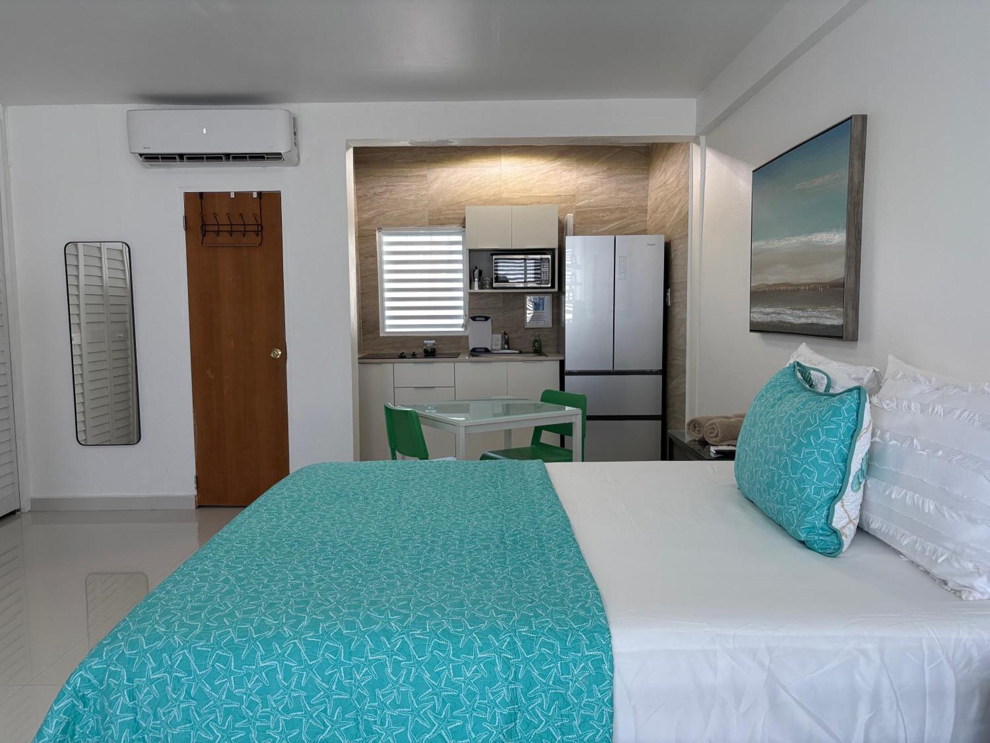 Posada Centric Studio Isla Verde San Juan Exterior foto